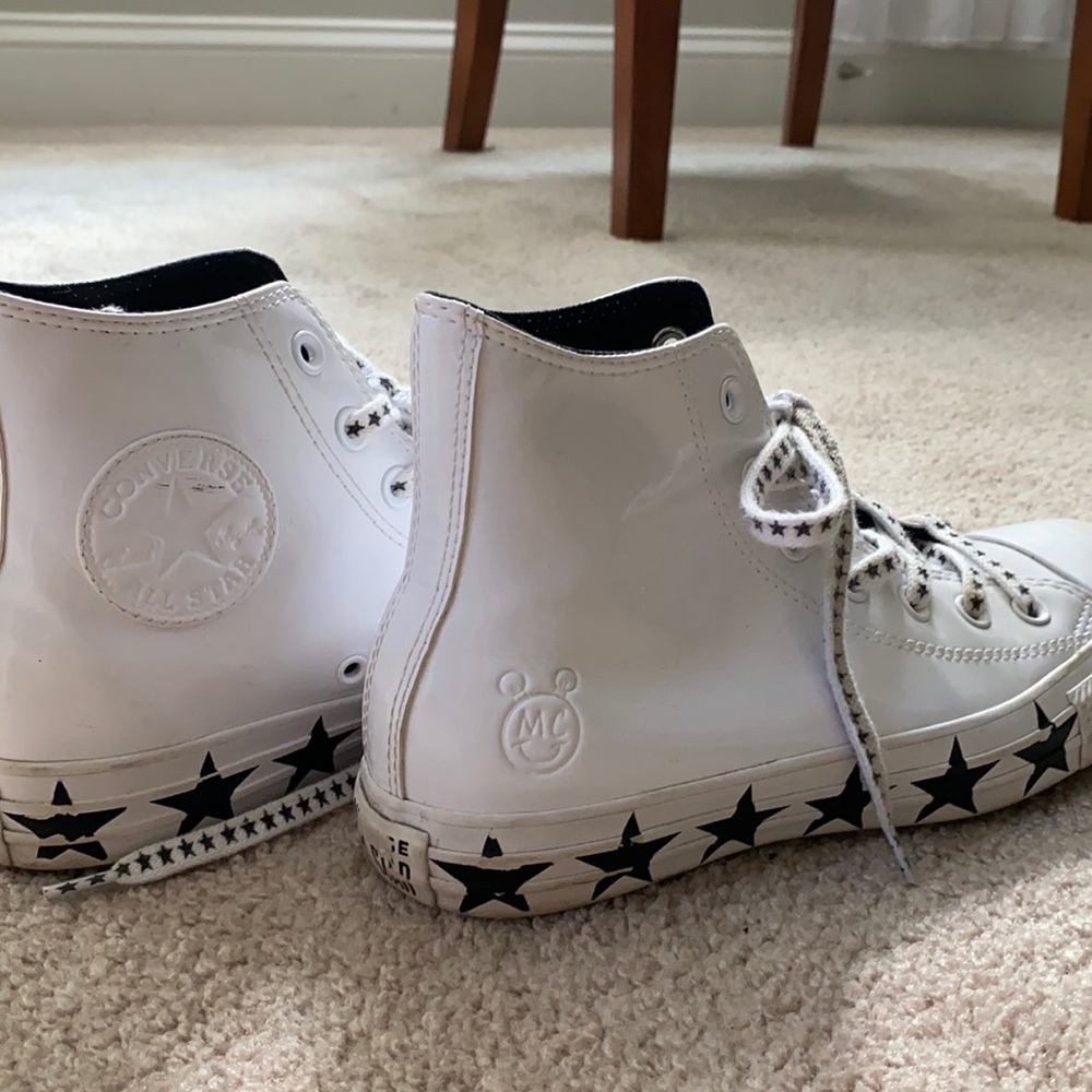 Miley Cyrus Converse